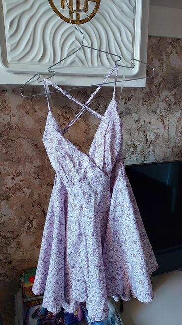 Kardiqanlar, jaketlər: Qadın geyimləri kolleksiyası 1) Ağ-qara bluz - Ölçü: S - Qiymət: 18 — 8