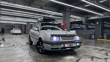 Volkswagen: Volkswagen Vento: 1996 г., 1.8 л, Механика, Бензин, Седан