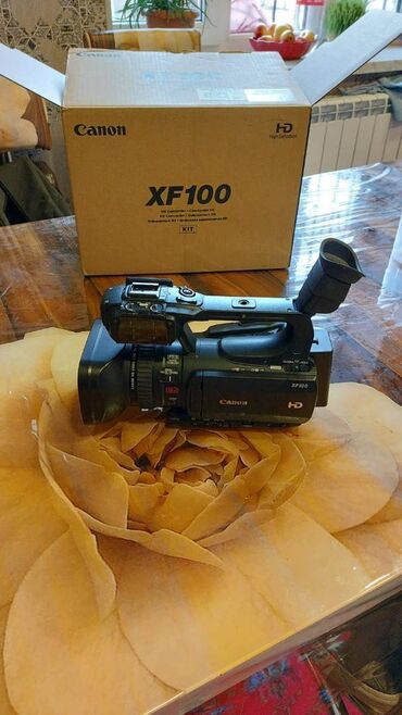 Videokameralar: Canon XF100 və aksesuarları: Əlavə tripod, Əlavə yaddaş kartları(3 -da lalafo.az — 9 Videokameralar: Canon XF100 və aksesuarları: Əlavə tripod, Əlavə yaddaş kartları(3 — 9