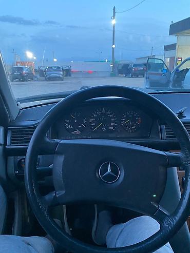 спринтер будтка: Mercedes-Benz W124: 1990 г., 2.3 л, Механика, Бензин, Универсал — 5