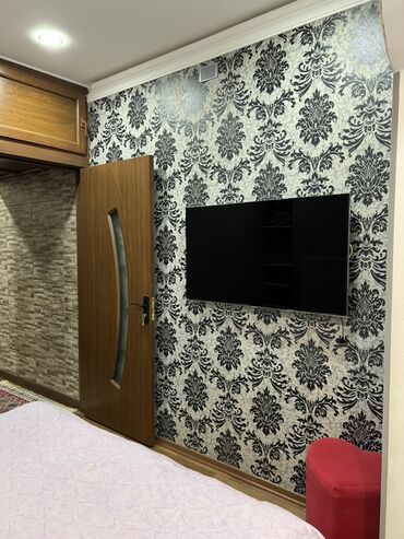 Qonaq otağı dəstləri: Masa və oturacaqlar — 12