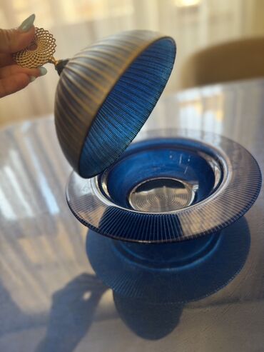 tort qabları: Tort və şiriniyyat qabı, rəng - Göy, Şüşə