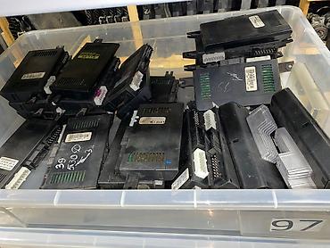 Бампер и комплектующие: БМВ ЗАПЧАСТИ АБС БЛОКИ -067- -004- -001- -002- АКПП РУЛЕВЫЕ РЕЙКИ — 23