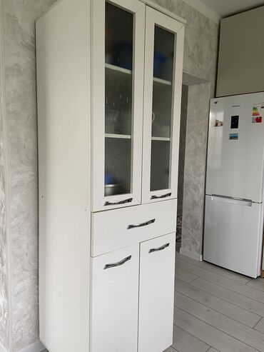 кухонный уголок в карабалта бу: Кухонный гарнитур, цвет - Белый, Б/у