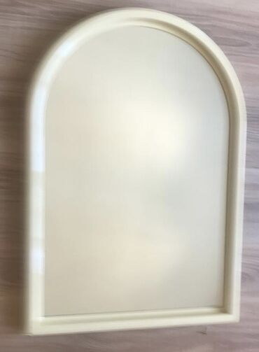 зеркало в душевую: Продаю зеркало. Размер 74см х 51 см. Состояние отличное. Находится в 9