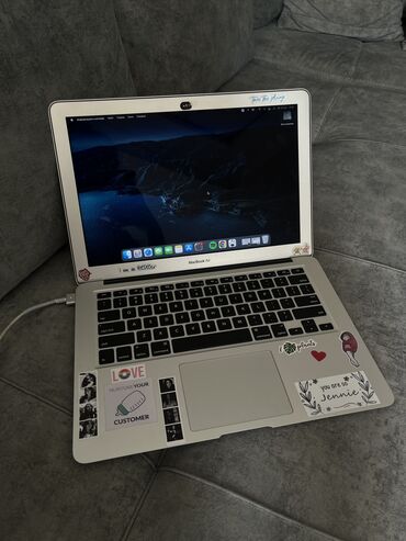 купить ноутбук бу: Б/у Apple MacBook, 13.3 ", Intel Core i5, 256 ГБ, Бесплатная доставка at lalafo.az купить ноутбук бу: Б/у Apple MacBook, 13.3 ", Intel Core i5, 256 ГБ, Бесплатная доставка