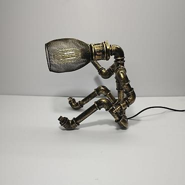 Декоративные настольные светильники: Настольные лампы в стиле стимпанк/лофт из металлических сантехнических — 9