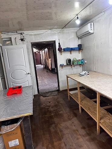Продажа коттеджей и домов: 🏡 **Продается дом с времянкой в Бишкеке!** 📍 Район: Шербакова / — 4