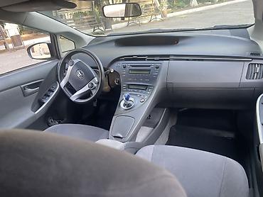 tayota funcargo: Toyota Prius: 2011 г., 1.8 л, Вариатор, Гибрид, Хэтчбэк — 8