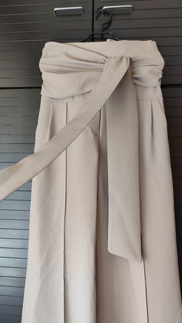 Kostimi: M, Poliester, Jednobojni, bоја - Siva na lalafo.rs — 5 Kostimi: M, Poliester, Jednobojni, bоја - Siva — 5