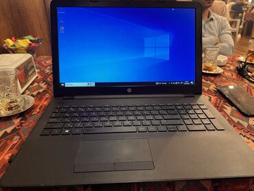 hp notebook qiymeti: Hp Laptop 15 Cpu: İntel Celeron N3060 1.60GHZ Ram: 4GB Emeliyyat