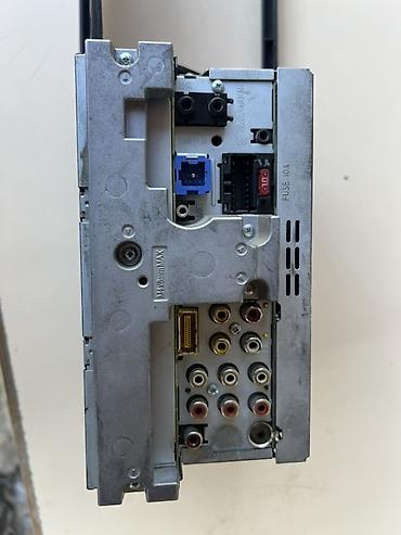 sensor monitor: Pioneer 2-DIN avtomobil multimedya başlığı Xüsusiyyətlər: - Sensorlu — 3