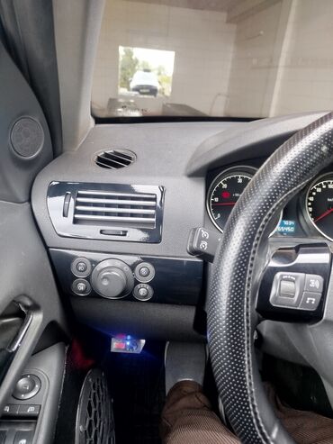 Opel: Opel Astra: 1.6 l | 2009 il 28000 km Universal — 25