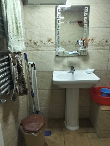 Uzunmüddətli kirayə mənzillər: Xırdalanda 5 nomreli mektebin yaxinliqinda yerlesir otaglari genisdir — 13