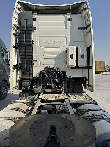 6 139 7: Тягач, Volvo, Без прицепа — 8
