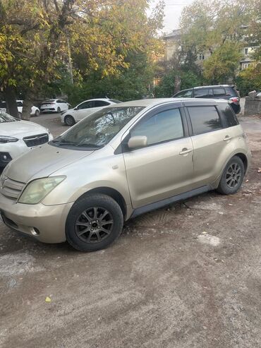 аварини авто: Toyota ist: 2002 г., 1.2 л, Бензин, Универсал