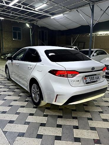 toyota 86: Toyota Corolla: 2022 г., Вариатор, Гибрид, Седан — 4