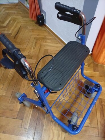 Hodalice, štake, štapovi za hodanje, kolica za hodanje: Hodalica/rolator sa četiri točka i sedištem SKLAPAJUĆA - Stabilan — 5