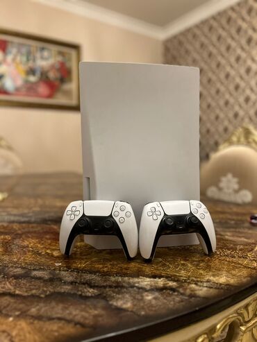 ps5 oyun diski: Playstation 5 fat 2 pult içinde ofline oyunlar (gta 5,rdr 2,fc 25