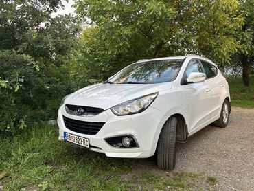 paket zenskih stvari ili na kom: Hyundai ix35: 1.7 l | 2011 г. SUV/4x4