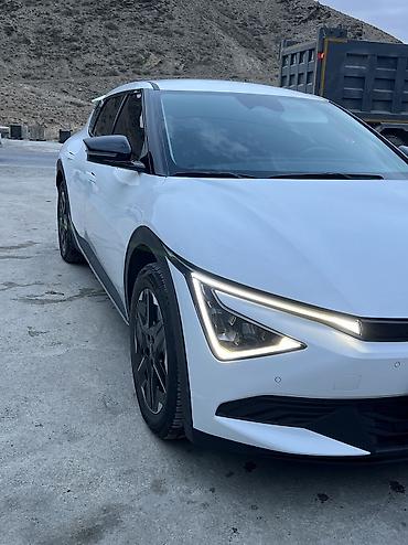 Kia: Kia EV6: 2025 г., Автомат, Электромобиль, Седан — 2