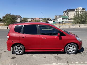 где купить наклейки на машину для выписки из роддома: Honda Fit: 2002 г., 1.5 л, Типтроник, Бензин, Хетчбек