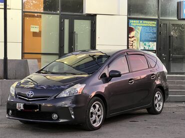 Toyota: Toyota Prius: 2012 г., 1.8 л, Вариатор, Гибрид, Универсал
