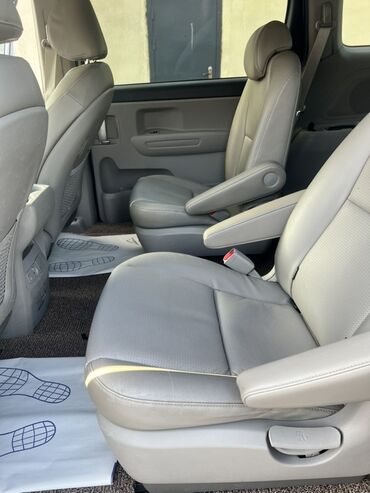 Kia: Kia Carnival: 2019 г., 2.2 л, Дизель, Минивэн — 8