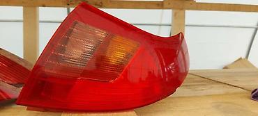 amortizeri clio 2: 30.STOP SVETLA LEVO ZA SUZUKI SWIFT OD 2007. DO 2009. GOD. | SUZUKI  — 1