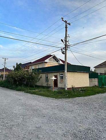 Продажа коттеджей и домов: Продается 2-х уровневый дом в Ж/М Биримдик-Кут, 9-я улица. Площадь — 3