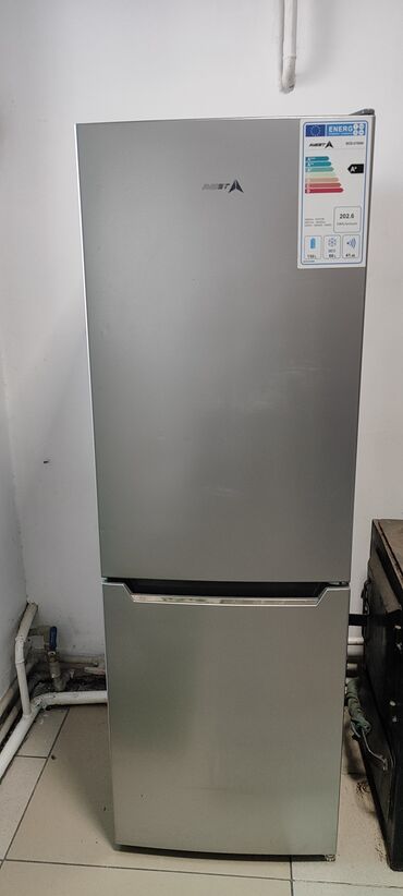 маленькая холодильник: Холодильник Avest, Б/у, Двухкамерный, No frost, 47 * 145 * 37