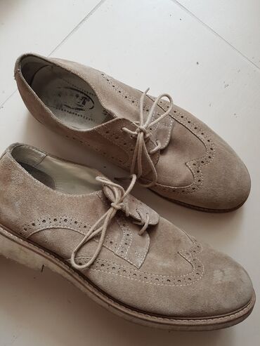 Shoes: Cipele
extra koža