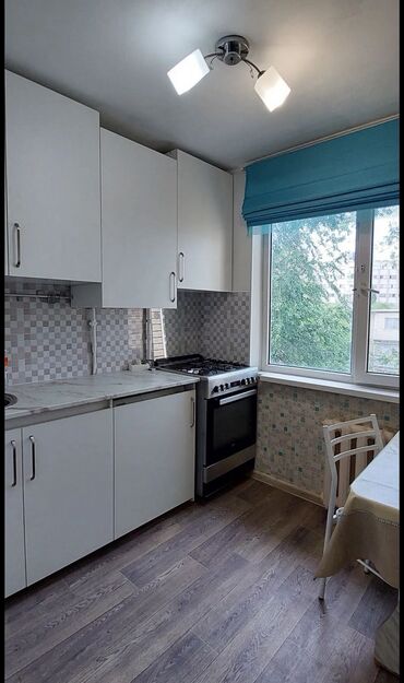 Продажа квартир: 3 комнаты, 60 м², 104 серия, 4 этаж — 12