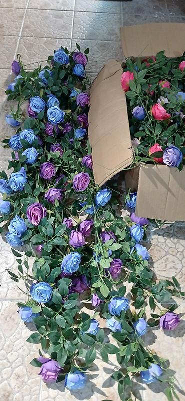 цветы искусственные бишкек: Искусственные гирлянды с розами. Длина 1гирлянды - 1.8 м; 1шт - — 6