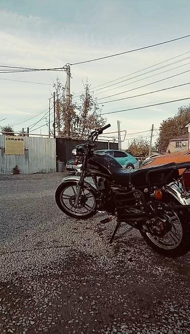 рига мото: Мотоцикл Suzuki GN200 - Классический дорожный дизайн с круглой фарой — 3