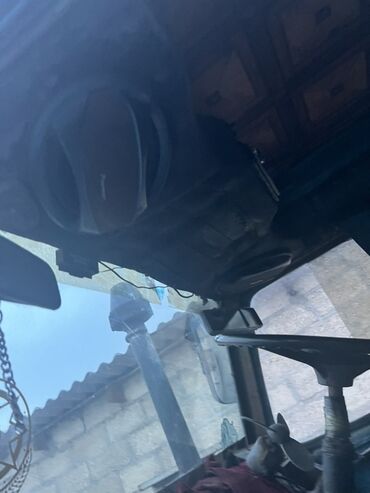 Traktorlar: Tarktor satılır hec bir prablemi yoxdur 80 dır 82 perdokuyla qiymət — 3