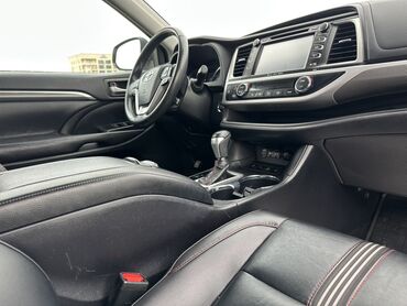Toyota: Toyota Highlander: 2019 г., 3.5 л, Автомат, Бензин, Кроссовер — 8