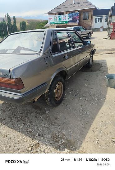 92: Audi 80: 1985 г., Механика, Седан — 1
