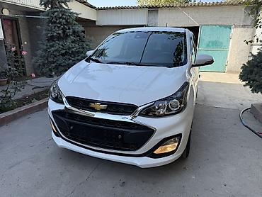 range rover 2011: Chevrolet Spark: 2019 г., 1 л, Автомат, Бензин, Хэтчбэк — 3