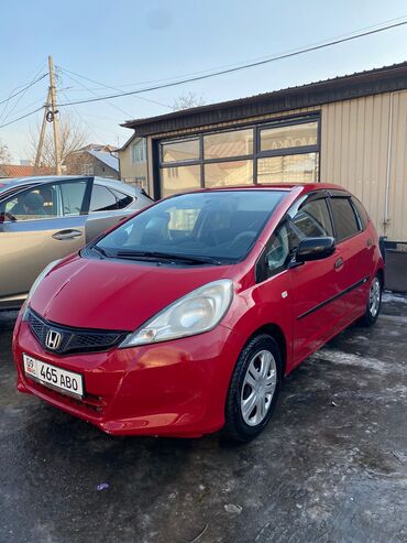 Honda: Honda Fit: 2013 г., 1.5 л, Механика, Бензин, Хэтчбэк