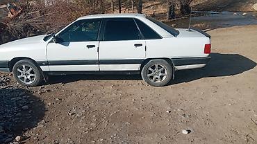 Audi 100: 1990 г., 2 л, Механика, Бензин, Седан