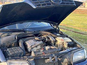 Mercedes-Benz: Mercedes-Benz C-Class: 1.8 l | 1983 il Sedan — 15