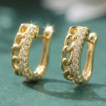 Minđuše: 800 din par — 11