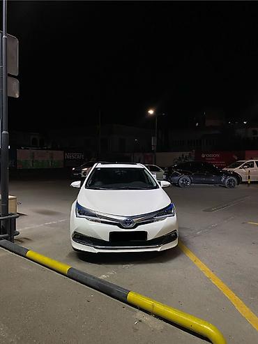 Toyota: Toyota Corolla: 2019 г., Гибрид, Седан — 2