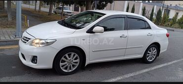 Toyota: Toyota Corolla: 1.8 l | 2010 il Sedan — 2