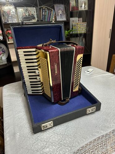Аккордеоны: Аккордеон сатылат абалы аябай жакшы! Баасы 12000 сом