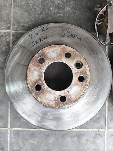 kocioni diskovi: PREDNJI DISKOVI 2.5 SKORO NOVI ZA VOLKSWAGEN TOUAREG OD 2003. DO 2010 — 2