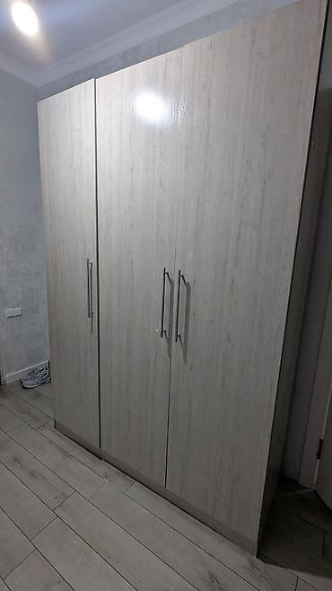 мишки бу: Шифоньер, шкаф для одежды, Б/у, Прямой, МДФ — 1
