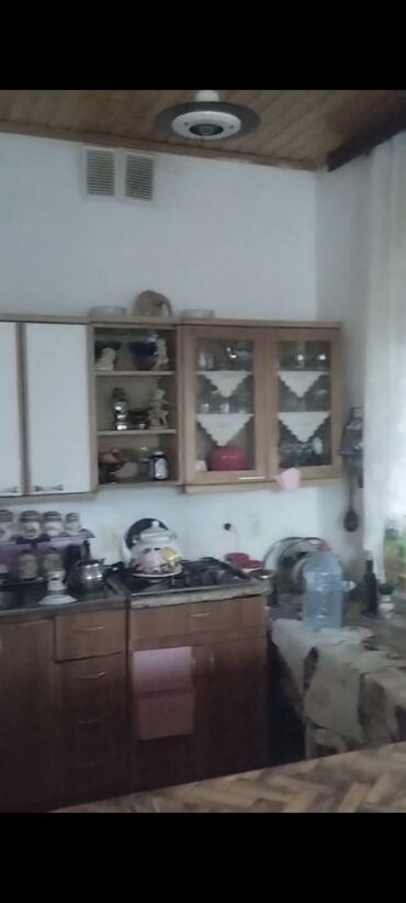 Həyət evləri və villaların satışı: 4 otaqlı, 144 kv. m, Orta təmir — 9