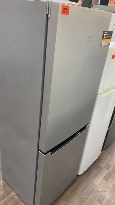 Qabyuyan maşınlar: 2 qapılı Indesit Soyuducu Satılır, rəng - Boz